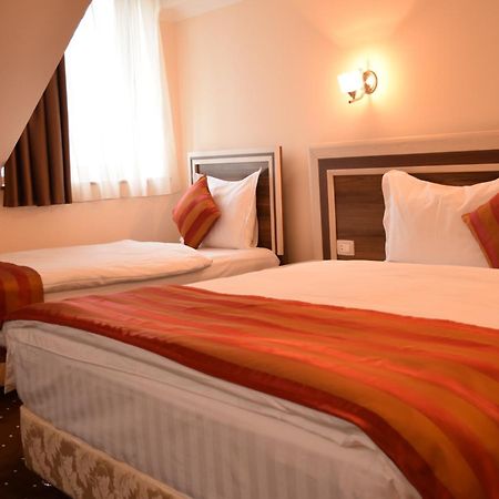 Artsakh Hotel Erevan Esterno foto