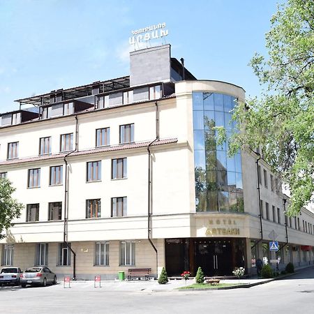 Artsakh Hotel Erevan Esterno foto