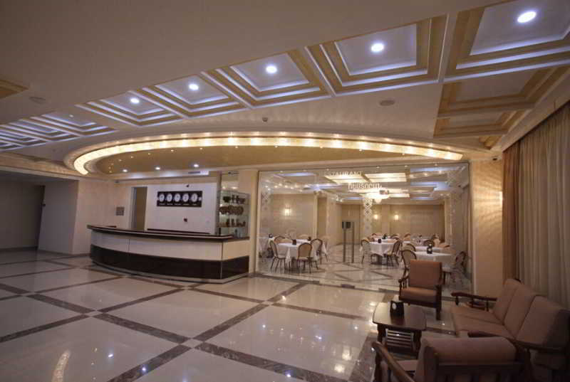 Artsakh Hotel Erevan Esterno foto