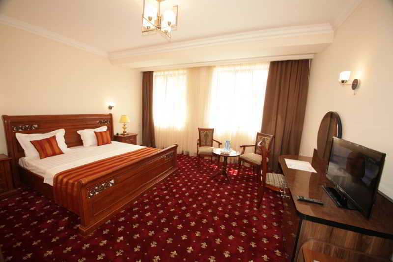 Artsakh Hotel Erevan Esterno foto
