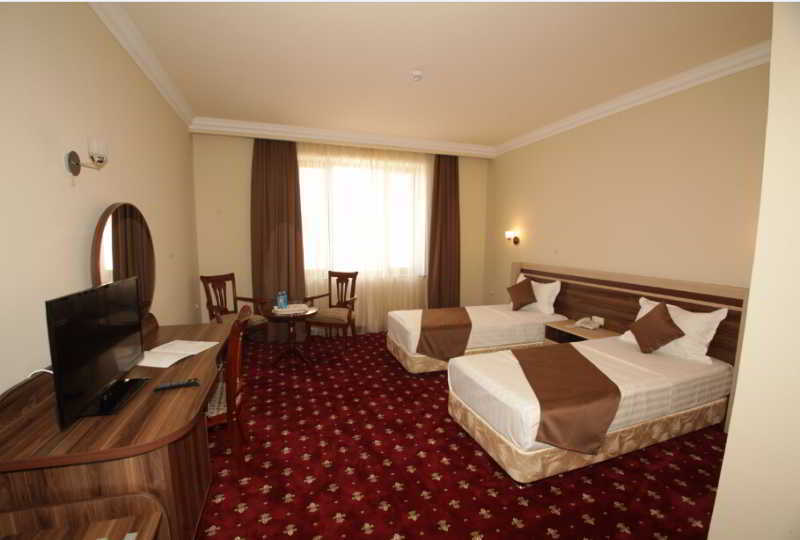 Artsakh Hotel Erevan Esterno foto